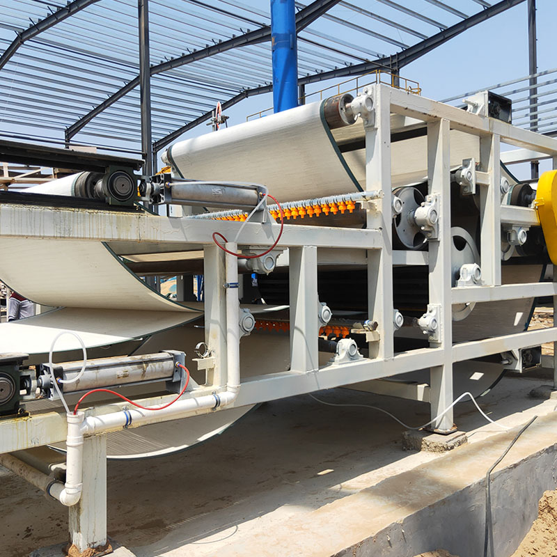 西藏自治區河北滄州河卵石制沙污泥脫水帶式壓濾機生產線